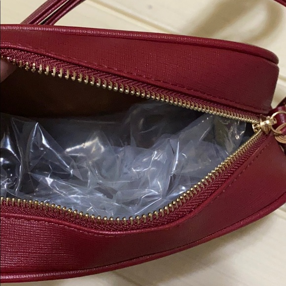 Burgundy vegan cross body bag NWT - Picture 4 of 4